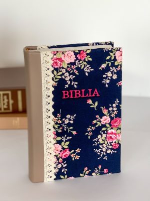 img_5134-4 Biblie handmade 053 - floral crem si bleumarin